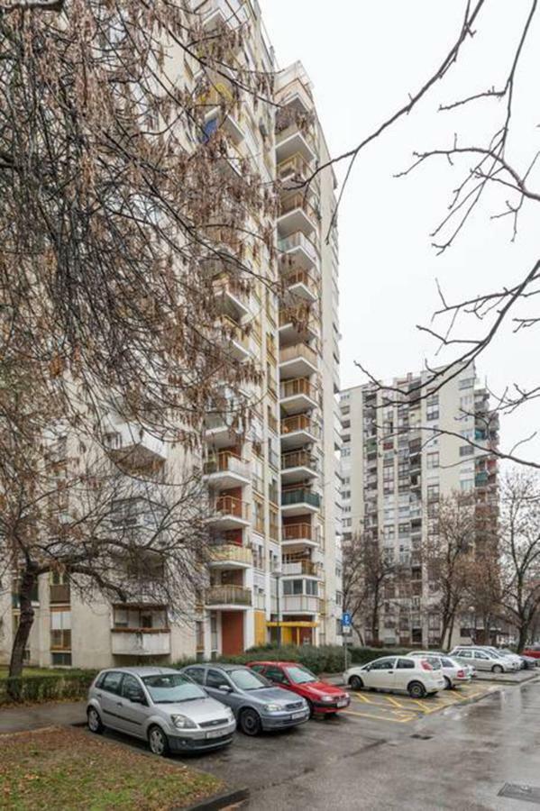 Penthouse "Sky 17" S Balkonom I Besplatnim Parkingom Zagreb Exterior photo